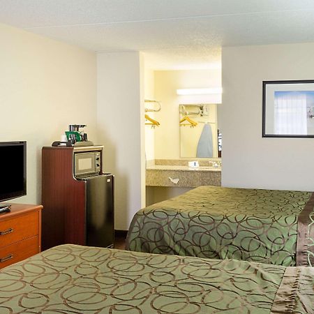 Rodeway Inn Panama City Bagian luar foto