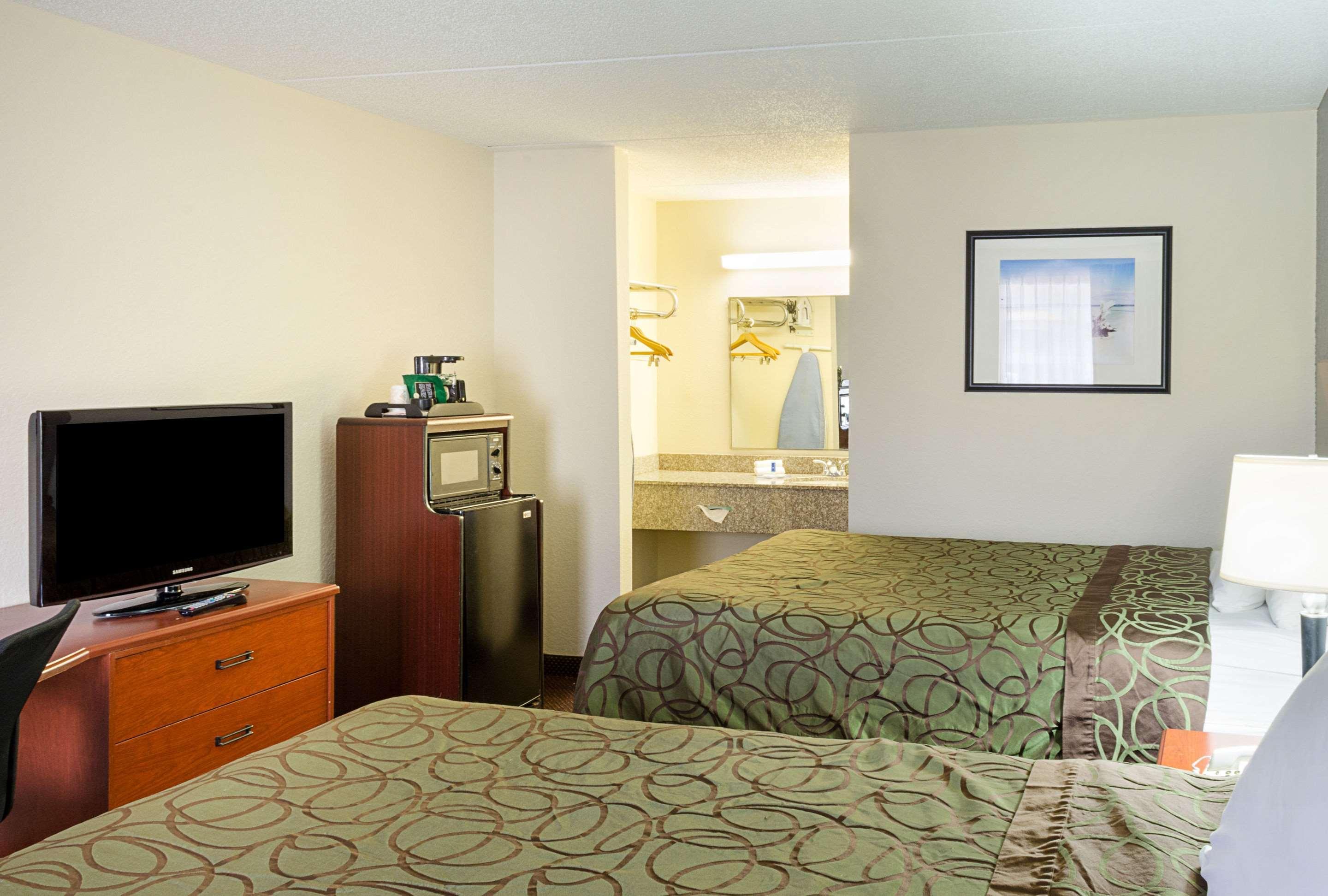 Rodeway Inn Panama City Bagian luar foto