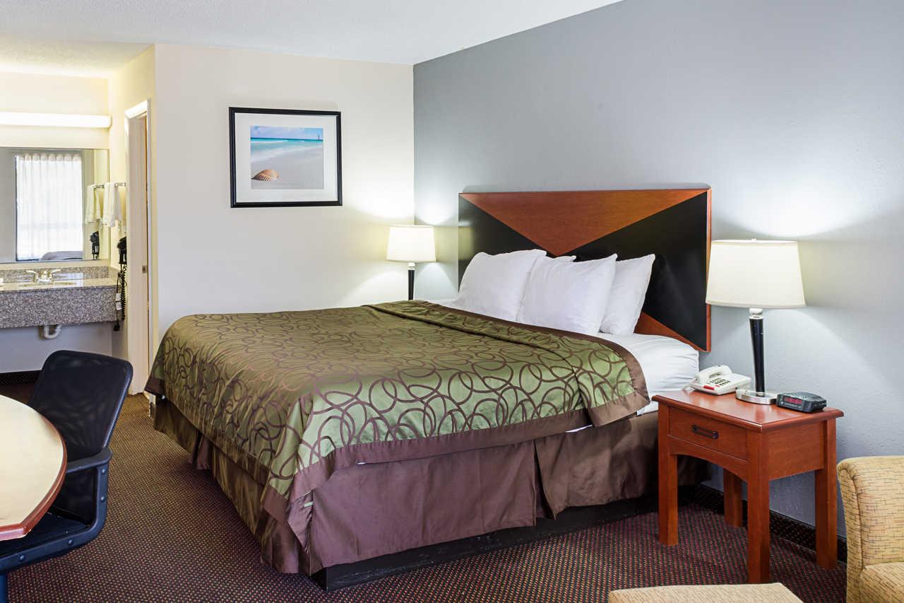 Rodeway Inn Panama City Bagian luar foto
