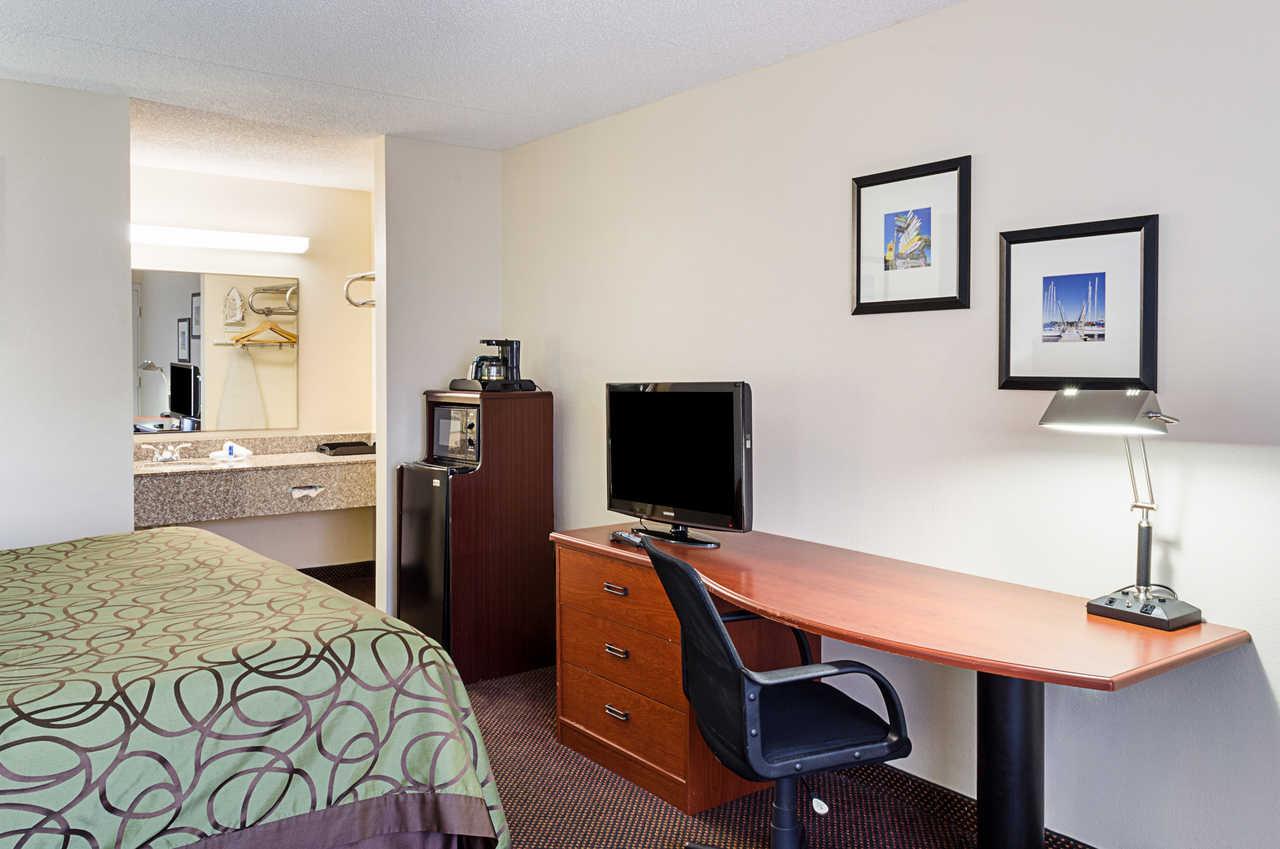 Rodeway Inn Panama City Bagian luar foto